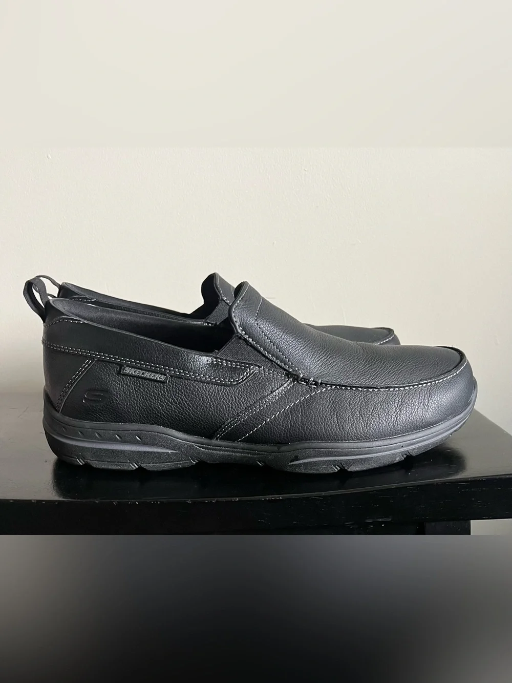 Skechers Harper Forde Black Extra Wide Fit Men's Slip On Shoes Loafers Size 11.5